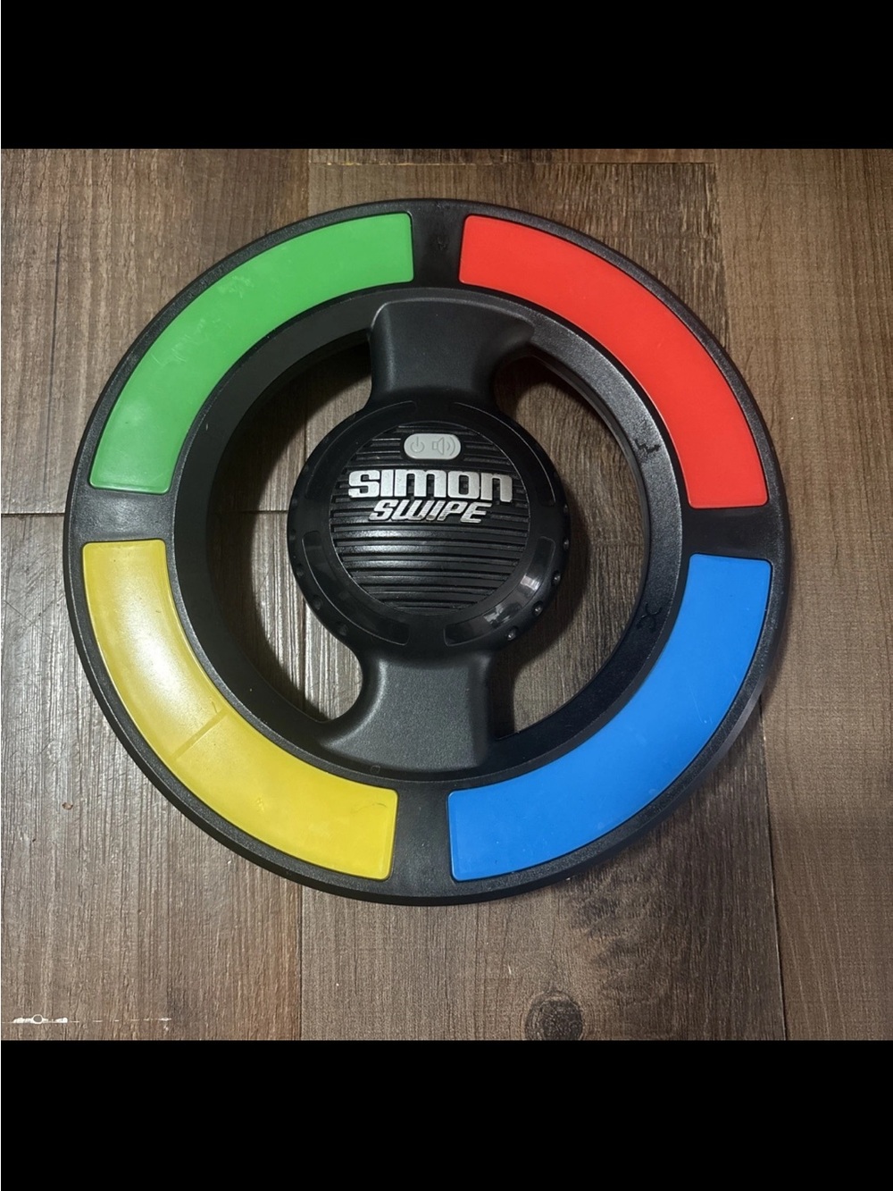 Simon Swipe Electronic Memory Game - Red, Blue, Green, Yellow